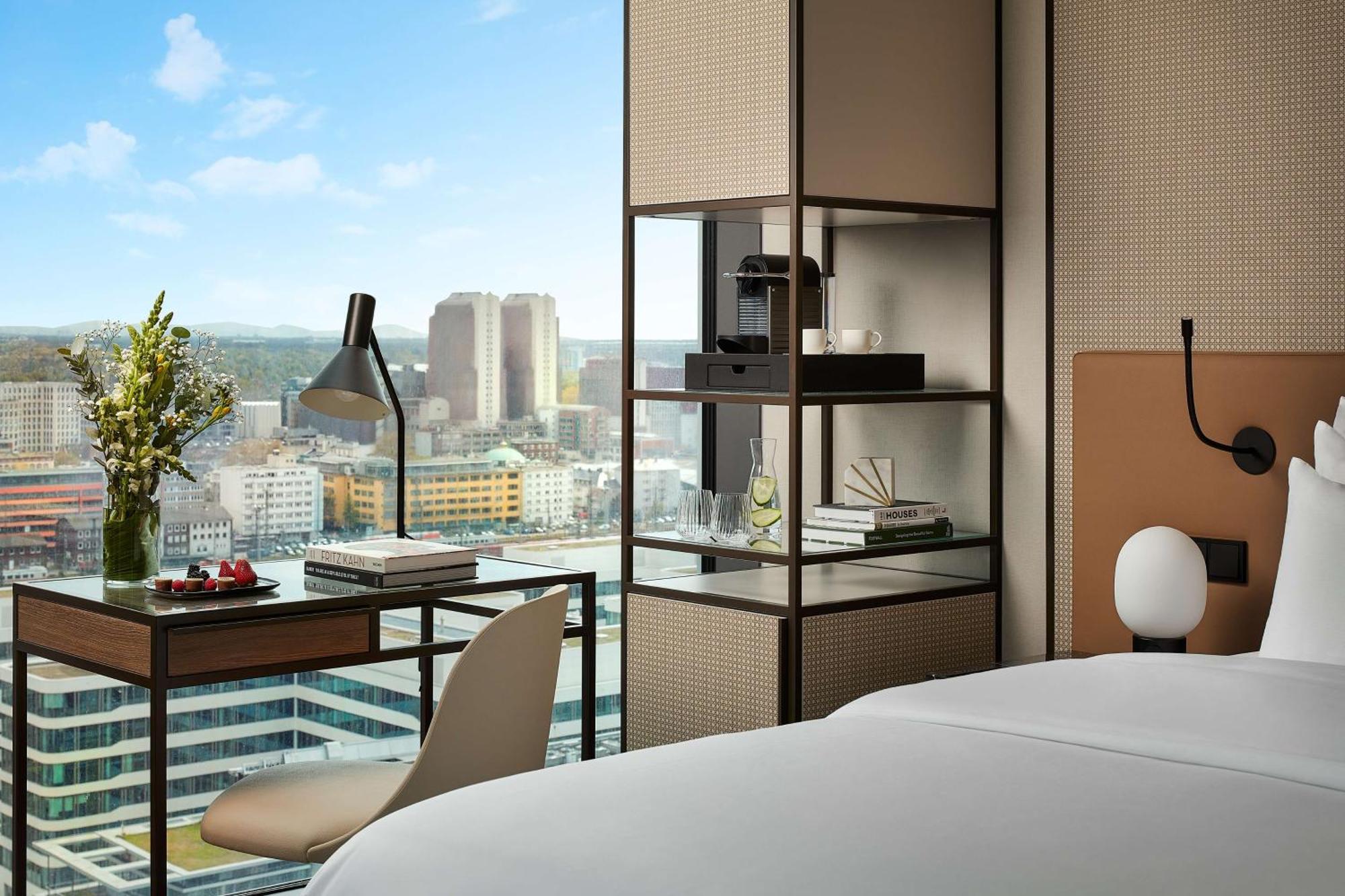 Nh Collection Frankfurt Spin Tower Отель
